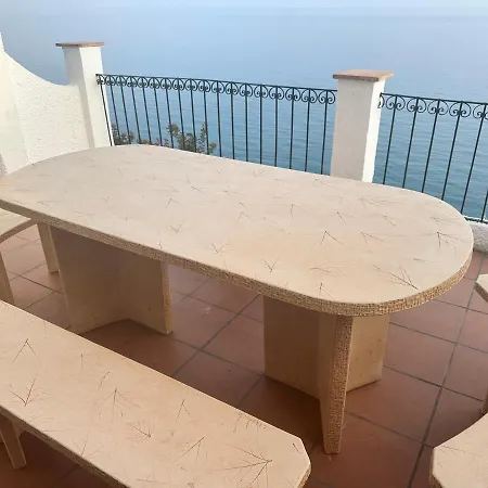 El Marinero - 1st Line Semi-detached 4-bedroom - Sea View Holiday home *