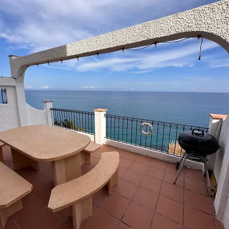 El Marinero - 1st Line Semi-detached 4-bedroom - Sea View *