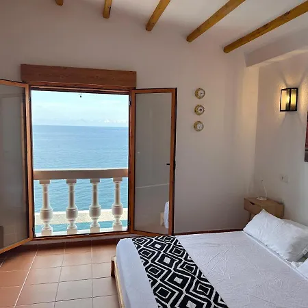 El Marinero - 1st Line Semi-detached 4-bedroom - Sea View Holiday home